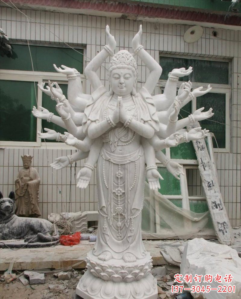 甘肃汉白玉千手观音雕塑,精致细腻,深具宗教意义
