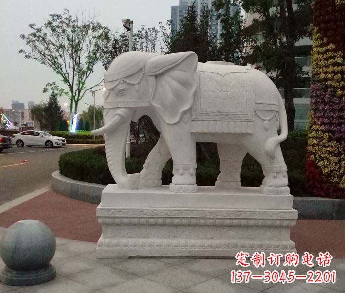 甘肃高贵优雅的汉白玉大象雕塑