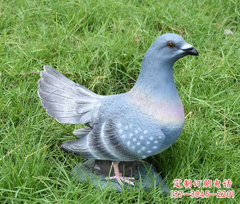 甘肃传递和平信息的和平鸽雕塑