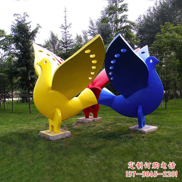 甘肃象征和平的和平鸽雕塑