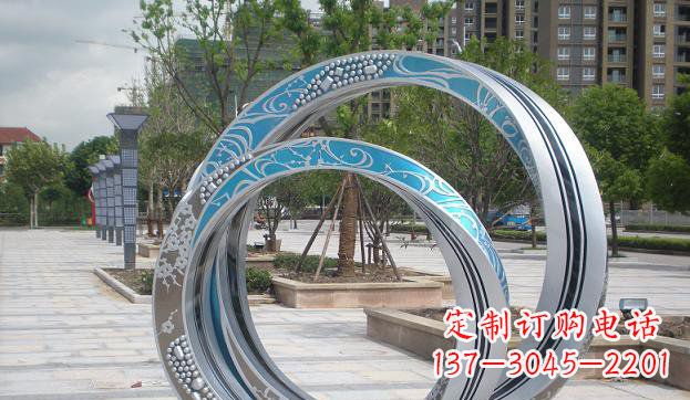 甘肃铸造精良的不锈钢圆环雕塑