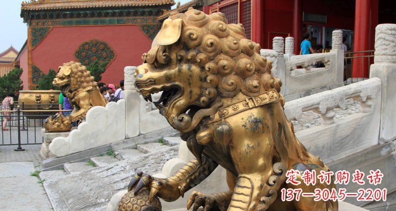 甘肃黄铜狮子故宫狮雕塑，高端定制艺术品