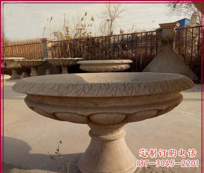 甘肃黄锈石花盆雕塑，让花园更加美丽
