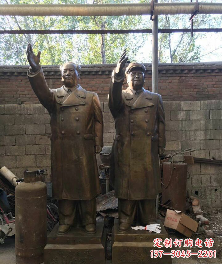 甘肃毛主席伟人铜雕——永恒的领袖形象