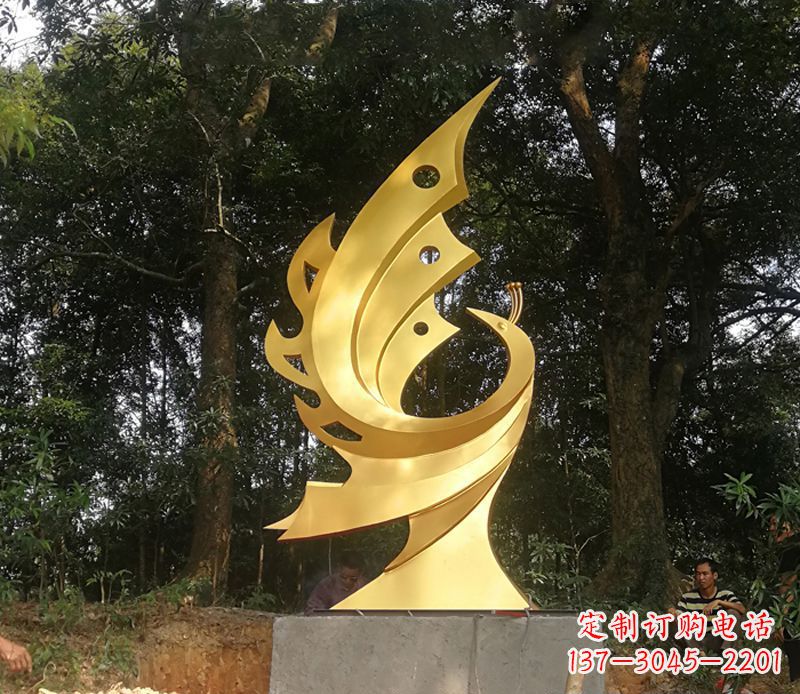 甘肃以古典风格演绎不锈钢凤凰雕塑