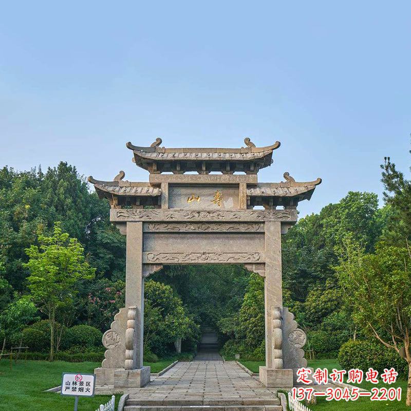 甘肃景区单门石牌坊雕塑