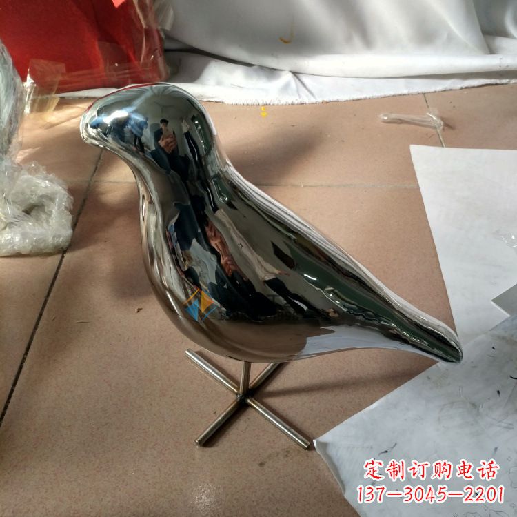 甘肃镜面不锈钢鸽子雕塑摆件