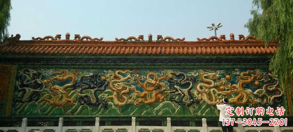 甘肃九龙壁景观石雕——造型精致,极致雕刻