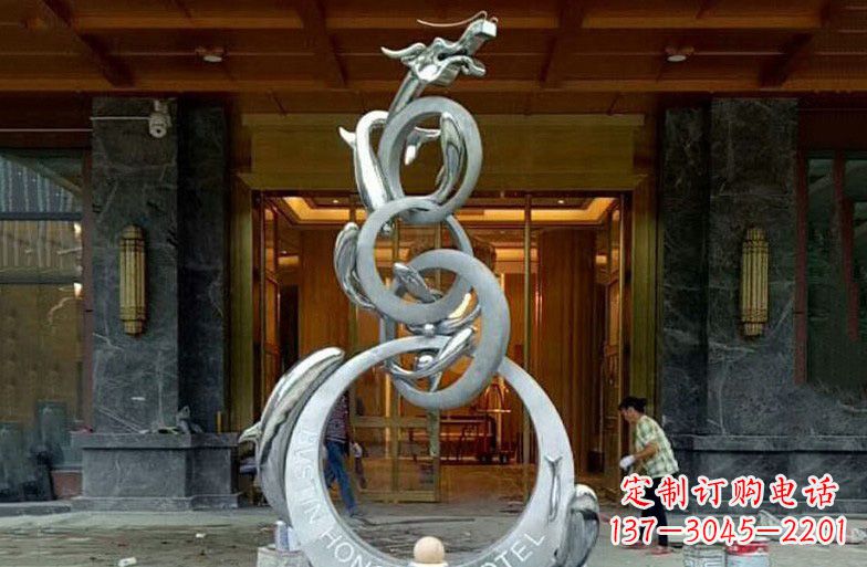 甘肃中领雕塑高端定制不锈钢龙门雕塑