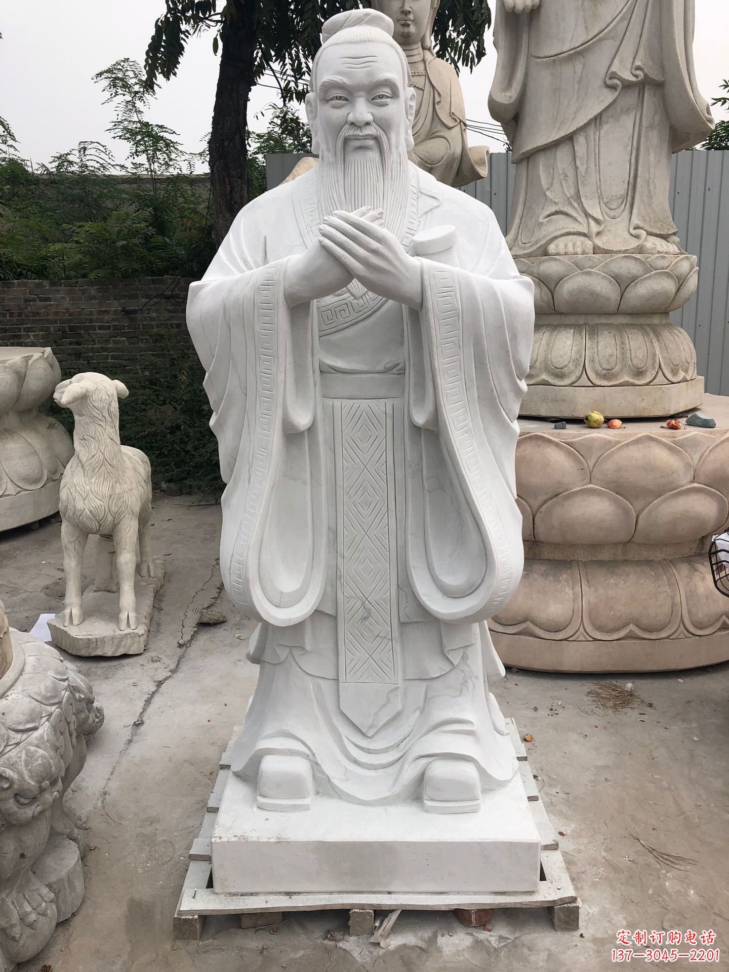 甘肃孔子人物铜雕塑