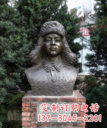 甘肃领雕塑:全国首创雷锋青铜胸像
