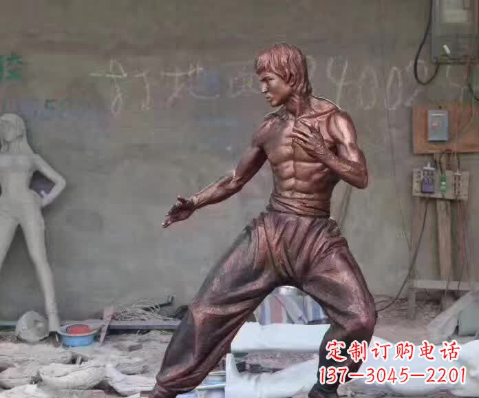 甘肃李小龙铜雕,精美尽显传奇风采