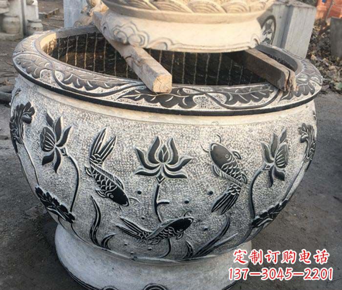 甘肃中领雕塑-仿古圆水缸雕塑