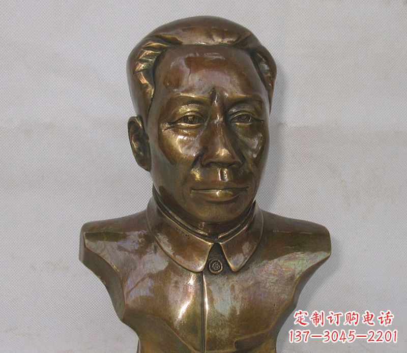 甘肃刘少奇铜雕