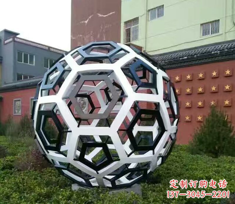 甘肃中领雕塑定制足球公园不锈钢雕塑