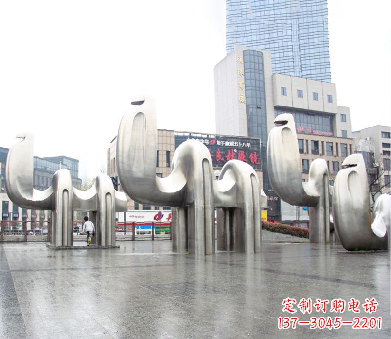 甘肃不锈钢骆驼雕塑,更添雅致风情