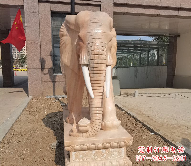 甘肃门口大象石雕
