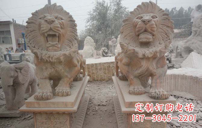 甘肃门口晚霞红西洋狮子雕塑