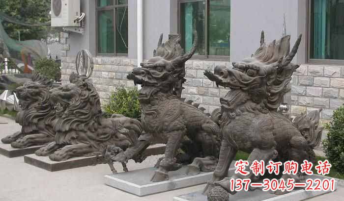 甘肃招财进宝,麒麟雕塑立足宅门口