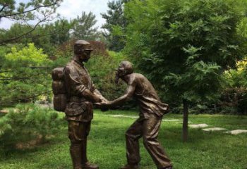 甘肃缅怀八路军历史，铸就具有纪念意义的老人铜雕