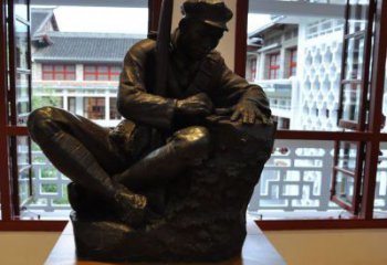 甘肃铜雕红军战士纪念雕塑，烈士镌刻永恒记忆