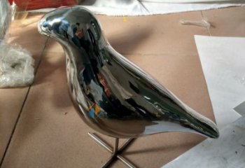 甘肃精致现代镜面不锈钢鸽子雕塑