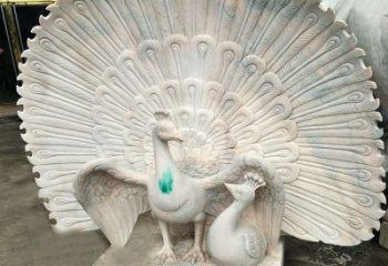 甘肃汉白玉孔雀雕塑，传统工艺精致塑造