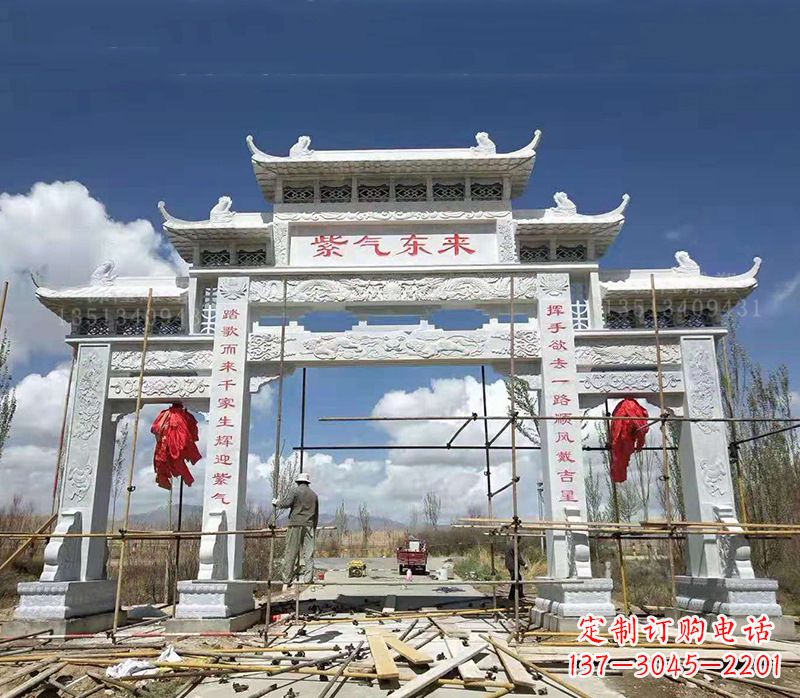 甘肃青石简易石雕牌坊——牌坊雕塑定制