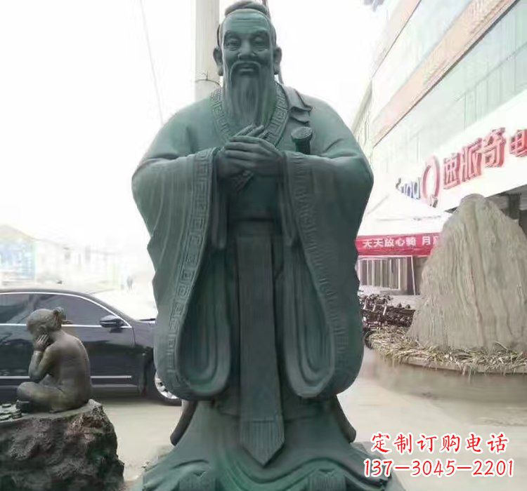 甘肃精美的青铜孔子雕像