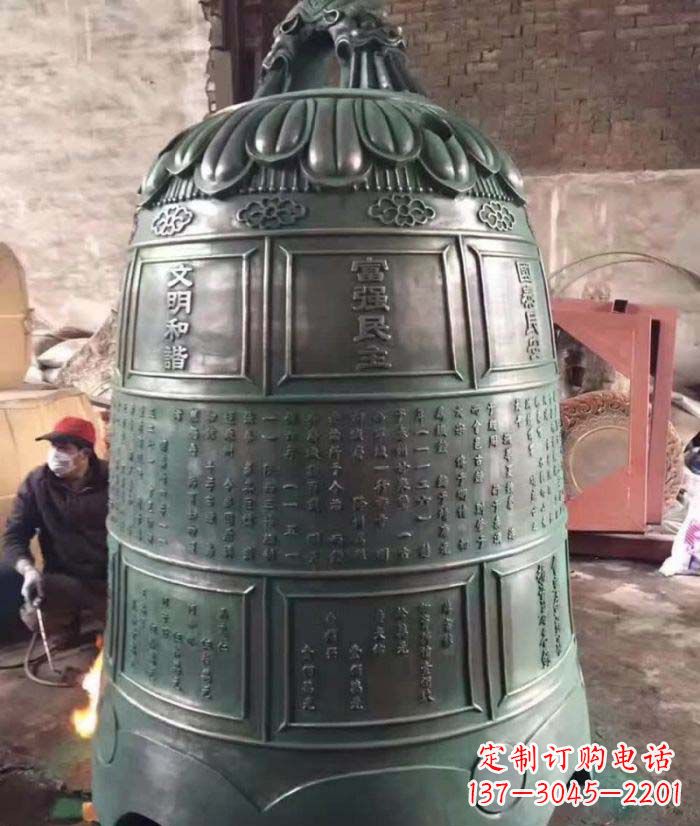 甘肃古典铜钟雕塑,装点家园