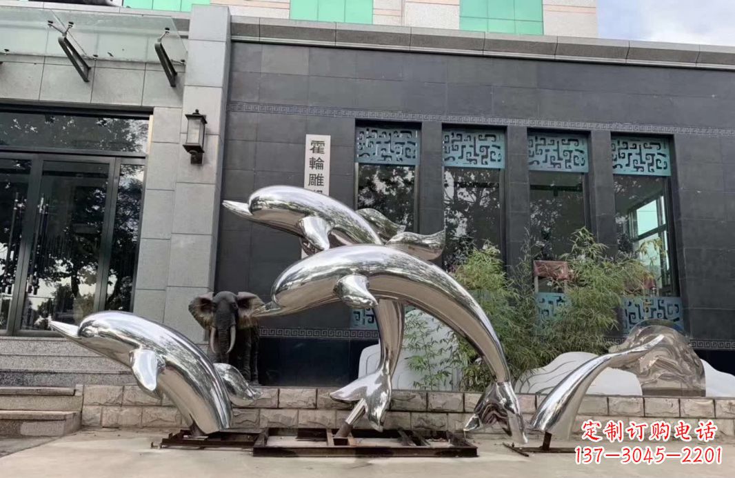 甘肃高端定制不锈钢海豚雕塑
