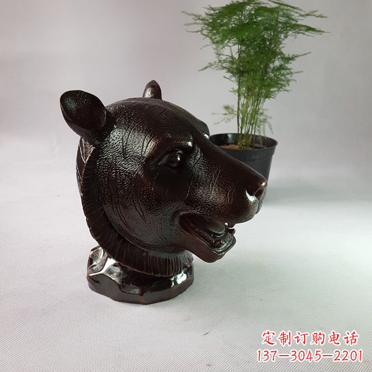 甘肃注入传统元素的生肖铜雕
