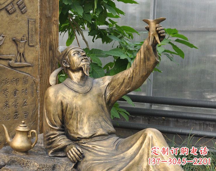 甘肃象征文学大师李白的铜雕像