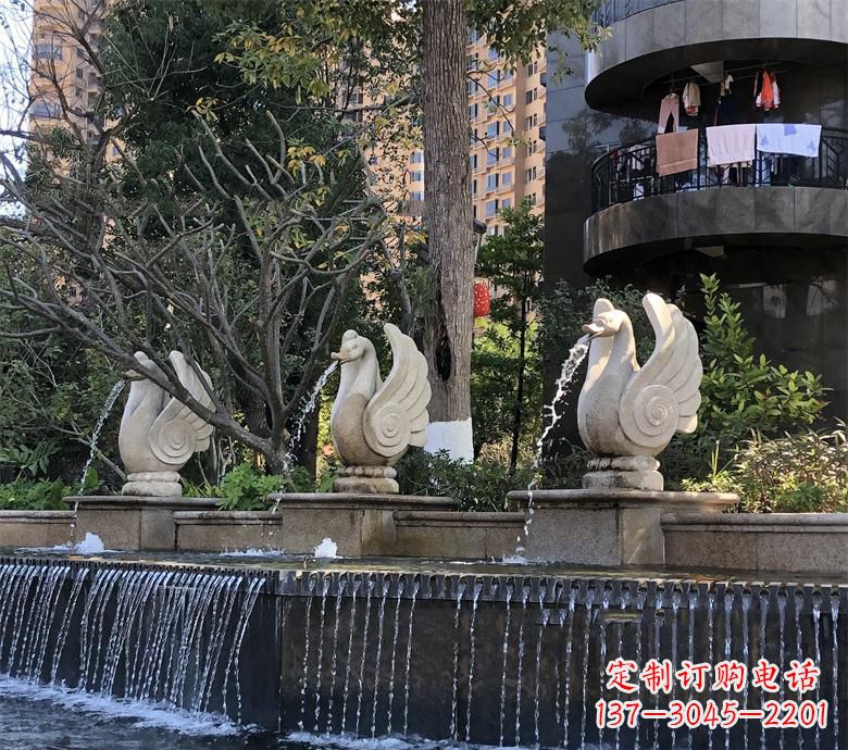 甘肃石材喷水鹅 园林动物石雕景观摆放 水池石天鹅