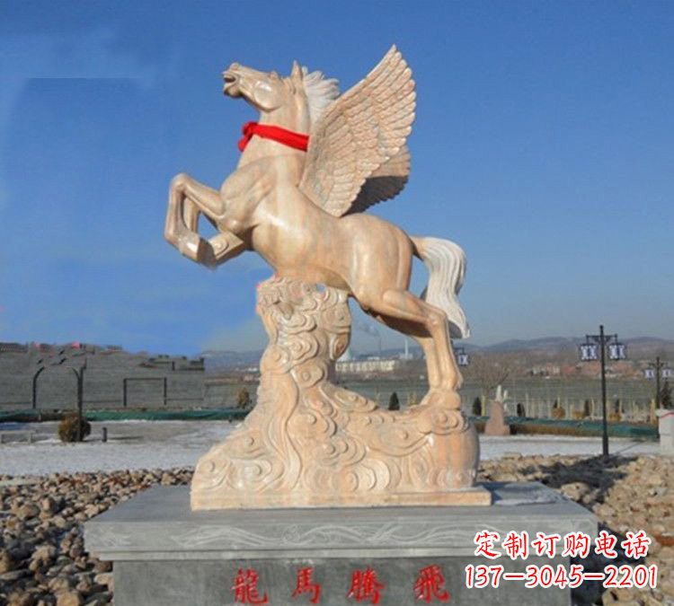 甘肃让马雕塑赋予家居以灿烂热情——中领雕塑定制马雕塑