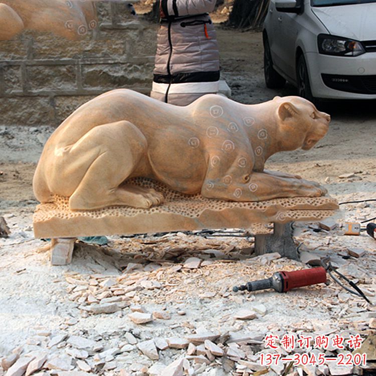 甘肃中领雕塑:精美雕刻豹雕塑
