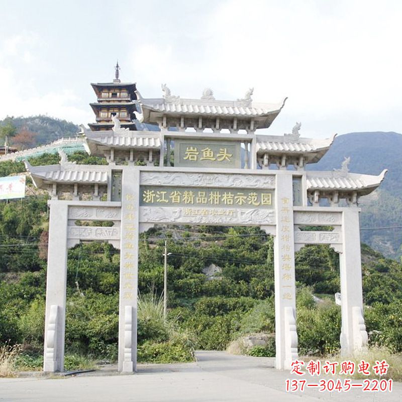 甘肃精美的牌楼雕塑,象征着一种贵族文化