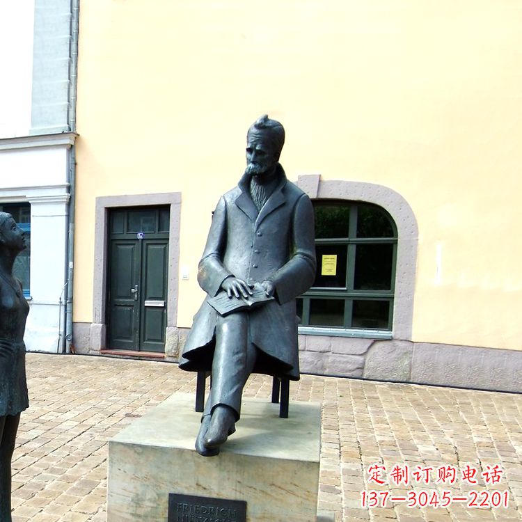甘肃世界名人德国著名哲学家尼采铜雕景观雕塑