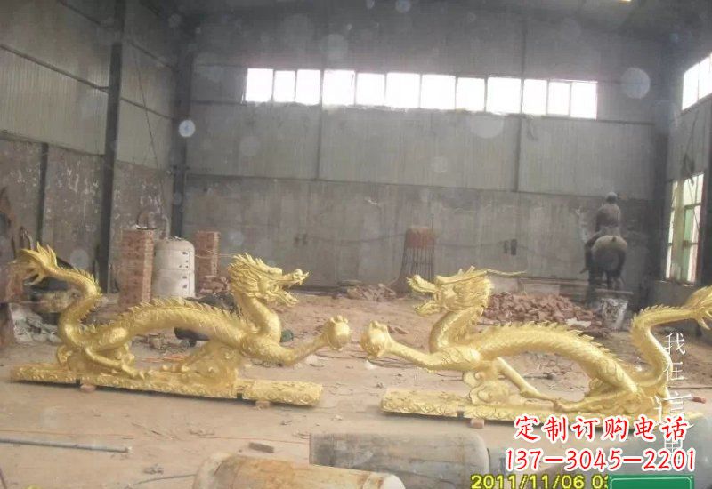 甘肃双龙戏珠铜雕
