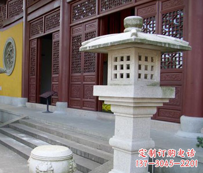 甘肃寺庙景观镂空石灯石雕