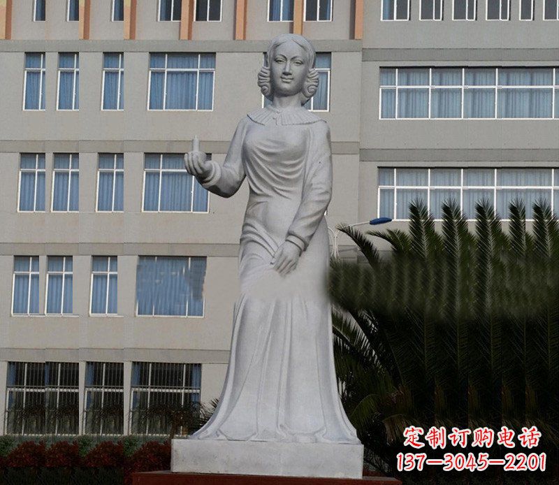 甘肃提灯天使弗洛伦斯·南丁格尔石雕 (2)