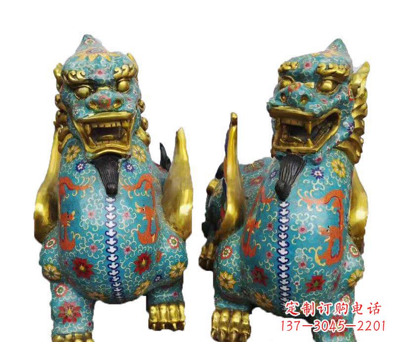 甘肃铜雕彩绘镇宅麒麟雕塑摆件