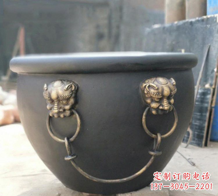 甘肃铜雕故宫水缸