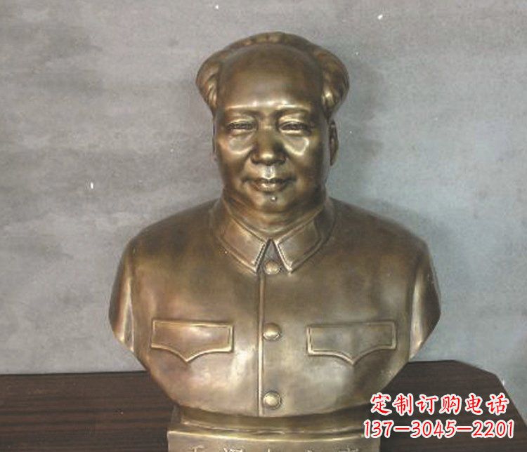 甘肃铜雕广场纪念伟人毛主席雕塑