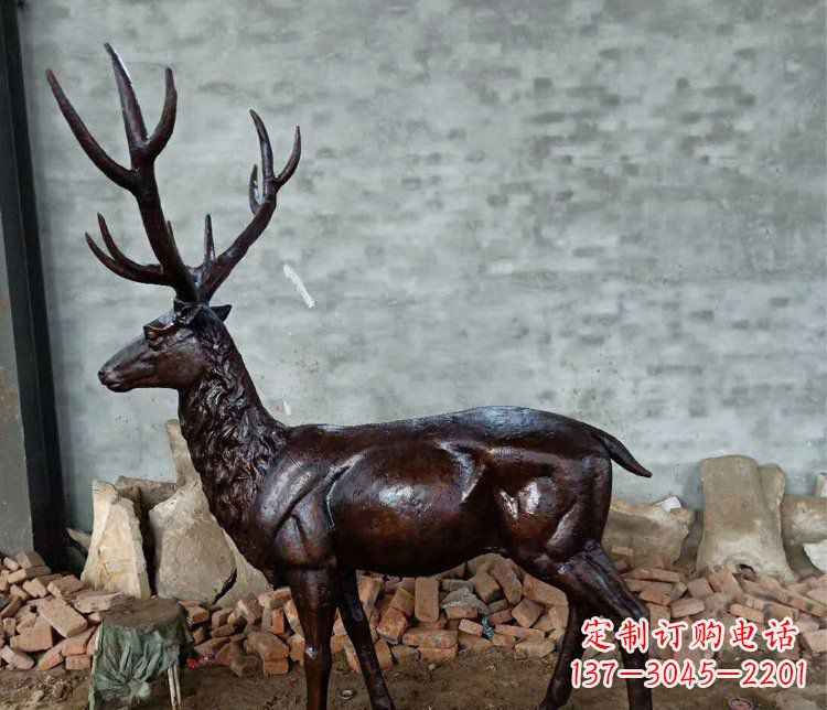 甘肃铜雕户外公园动物雕塑鹿摆件