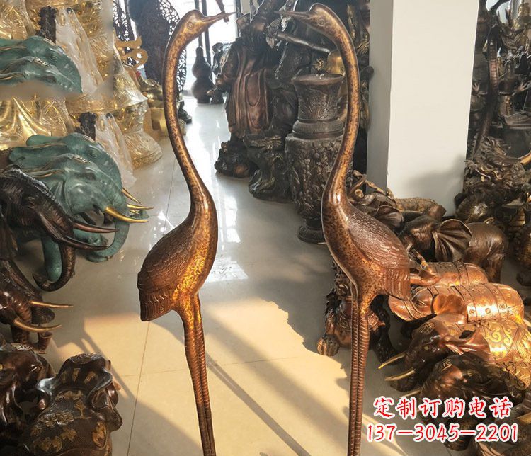 甘肃铜雕仙鹤踩龟雕塑摆件