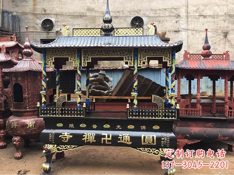 甘肃铜雕像铁香炉