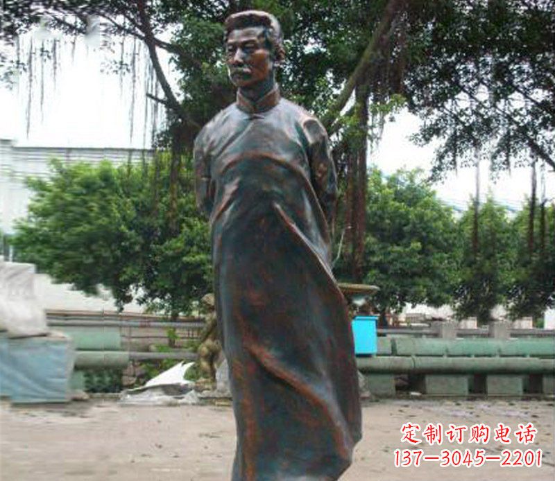 甘肃铜雕校园鲁迅人物雕像摆件