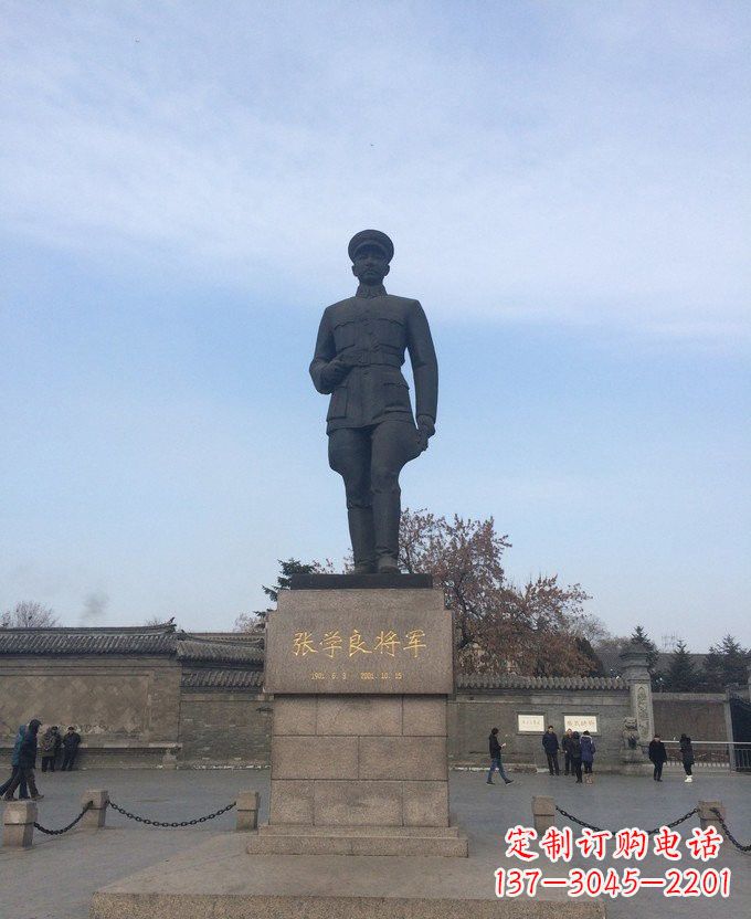 甘肃铜雕张学良近代名人雕塑