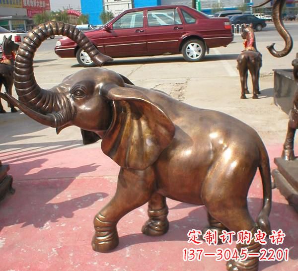 甘肃铜雕长鼻大象